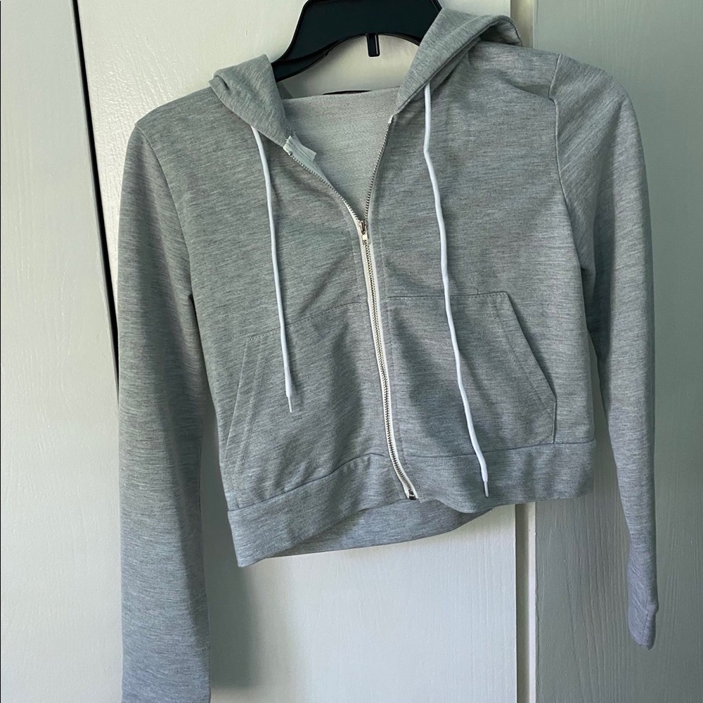 Grey cropped hoodie
